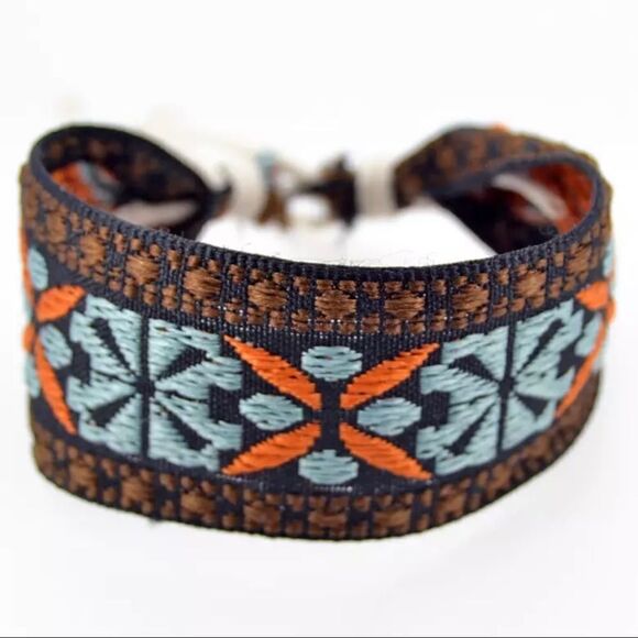 Boho Embroidered Mayan Style Adjustable Friendship Bracelet NWT - Picture 1 of 13
